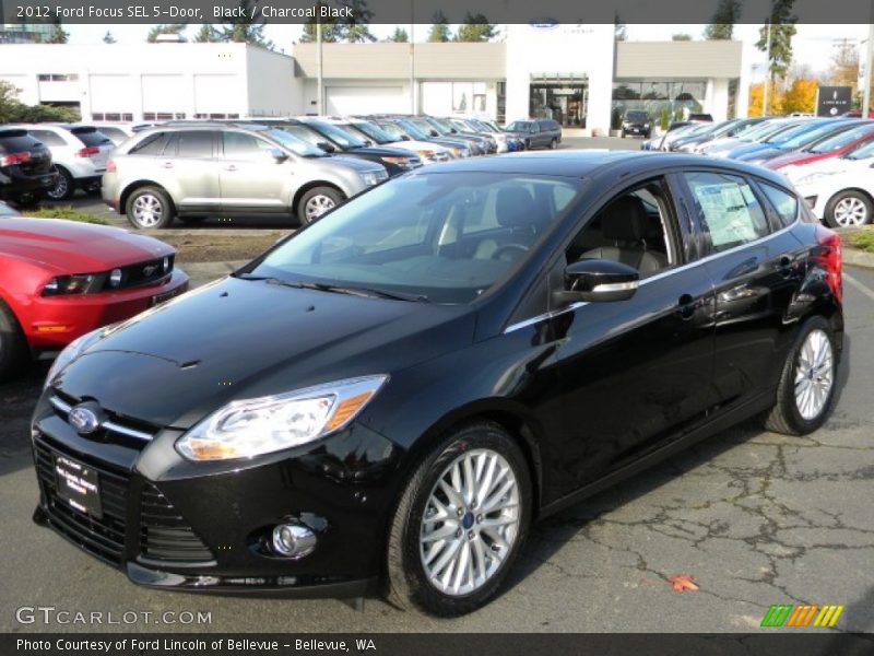 Front 3/4 View of 2012 Focus SEL 5-Door