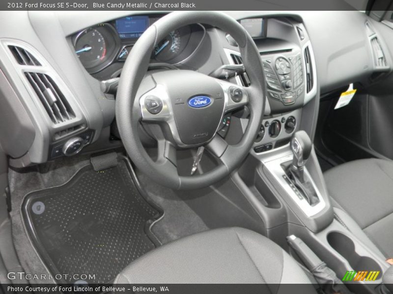  2012 Focus SE 5-Door Charcoal Black Interior