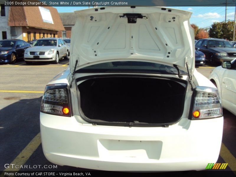 Stone White / Dark Slate Gray/Light Graystone 2006 Dodge Charger SE