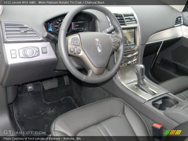 White Platinum Metallic Tri-Coat / Charcoal Black 2012 Lincoln MKX AWD