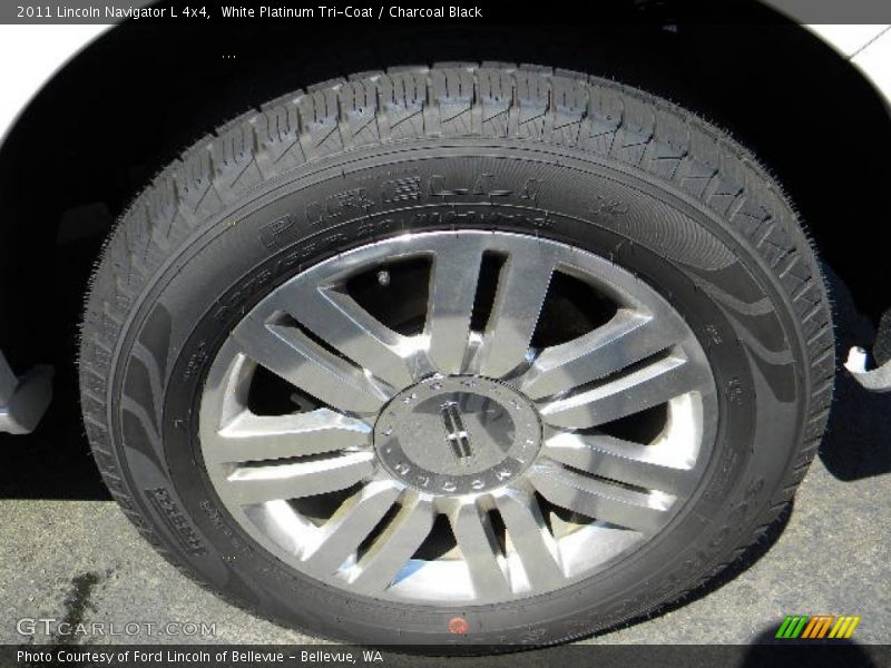 White Platinum Tri-Coat / Charcoal Black 2011 Lincoln Navigator L 4x4