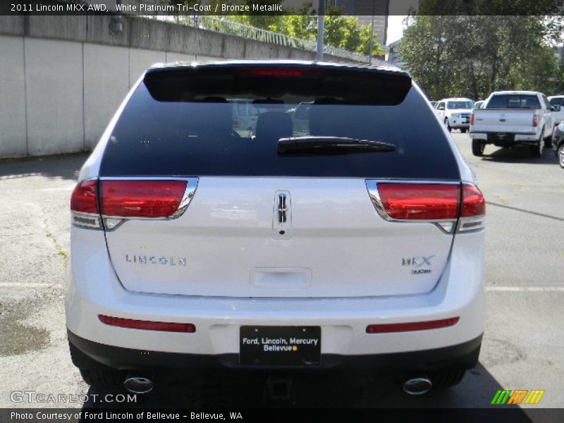 White Platinum Tri-Coat / Bronze Metallic 2011 Lincoln MKX AWD
