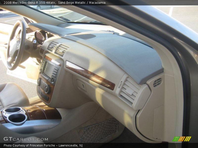 Sand Beige Metallic / Macadamia 2008 Mercedes-Benz R 350 4Matic
