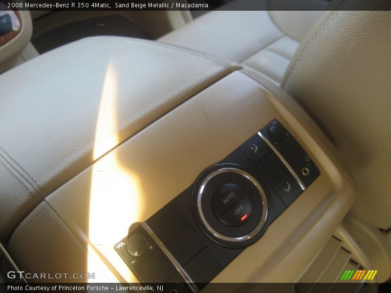 Sand Beige Metallic / Macadamia 2008 Mercedes-Benz R 350 4Matic