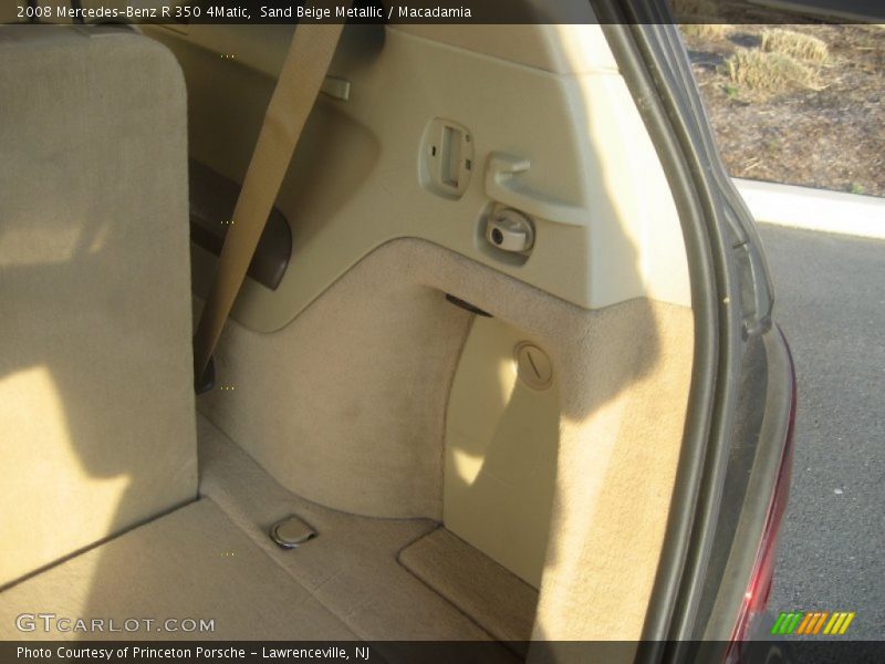 Sand Beige Metallic / Macadamia 2008 Mercedes-Benz R 350 4Matic