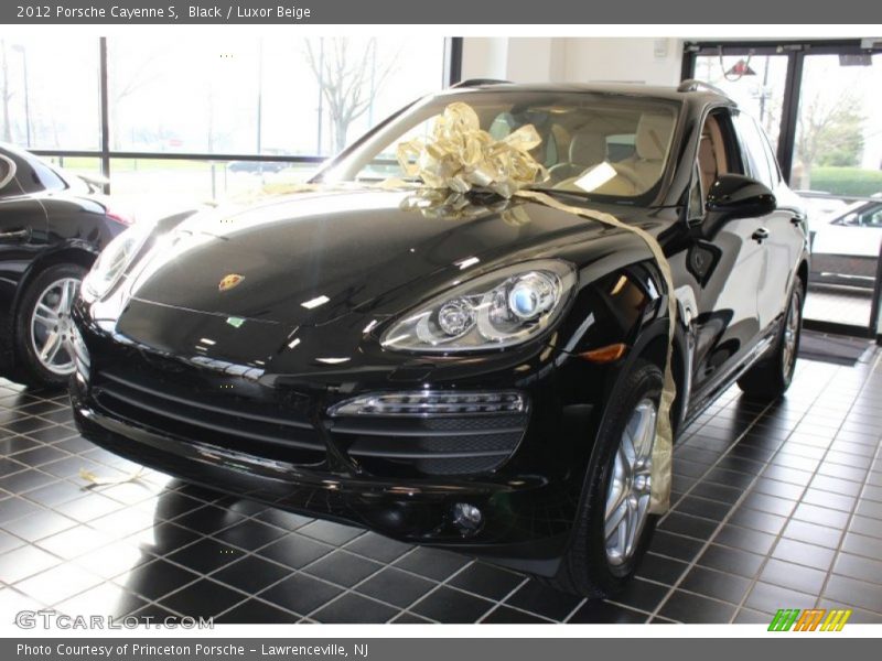 Black / Luxor Beige 2012 Porsche Cayenne S