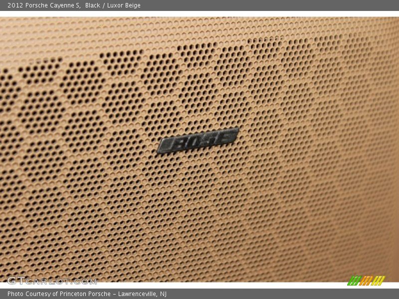 Black / Luxor Beige 2012 Porsche Cayenne S