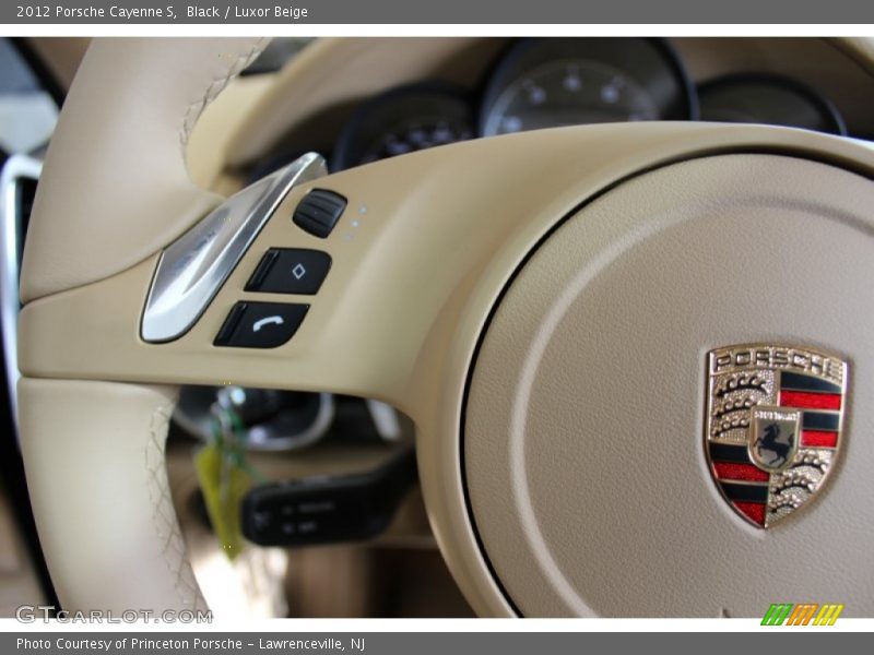 Controls of 2012 Cayenne S