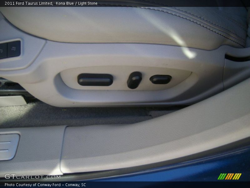Kona Blue / Light Stone 2011 Ford Taurus Limited