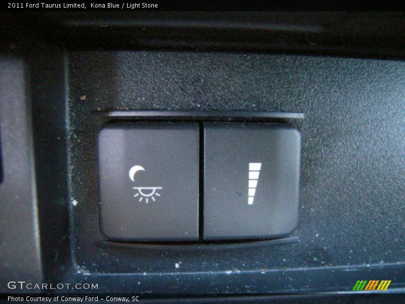 Kona Blue / Light Stone 2011 Ford Taurus Limited