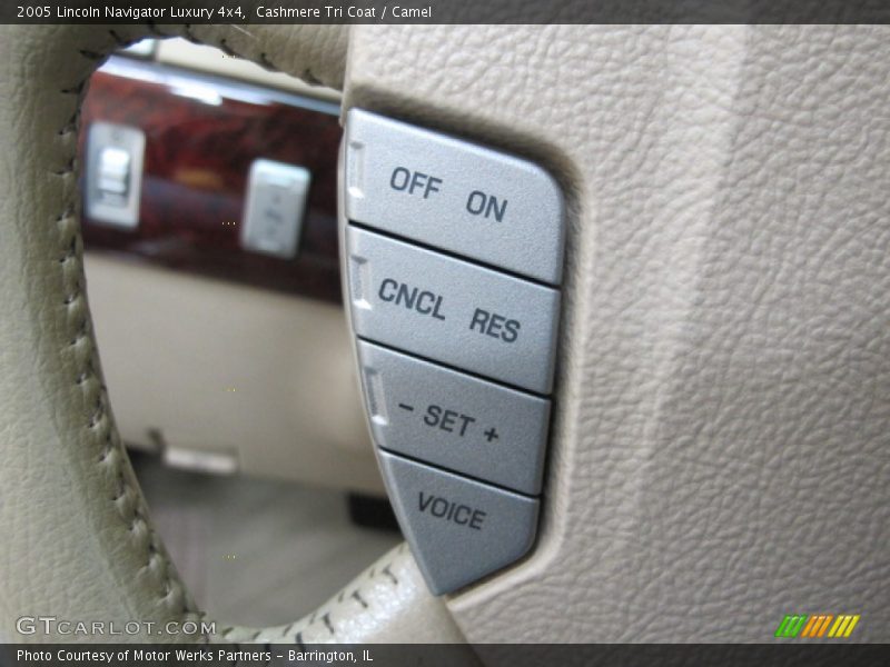 Cashmere Tri Coat / Camel 2005 Lincoln Navigator Luxury 4x4