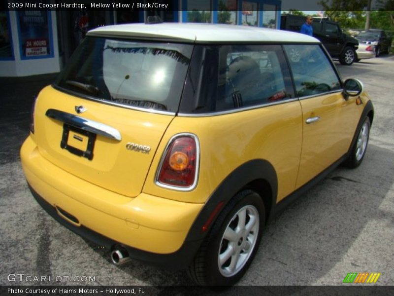 Mellow Yellow / Black/Grey 2009 Mini Cooper Hardtop