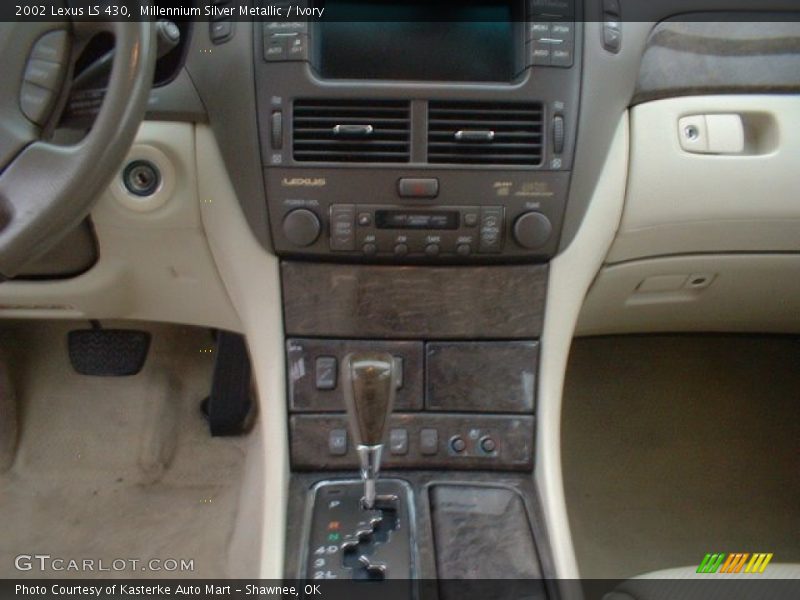 Millennium Silver Metallic / Ivory 2002 Lexus LS 430