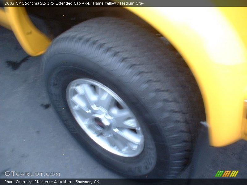 Flame Yellow / Medium Gray 2003 GMC Sonoma SLS ZR5 Extended Cab 4x4