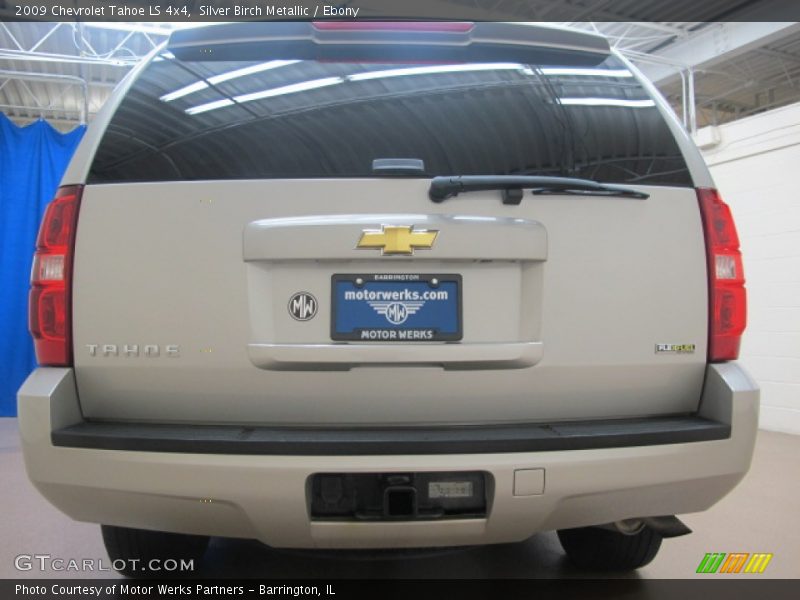 Silver Birch Metallic / Ebony 2009 Chevrolet Tahoe LS 4x4