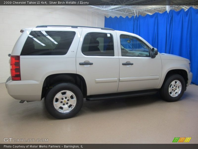 Silver Birch Metallic / Ebony 2009 Chevrolet Tahoe LS 4x4