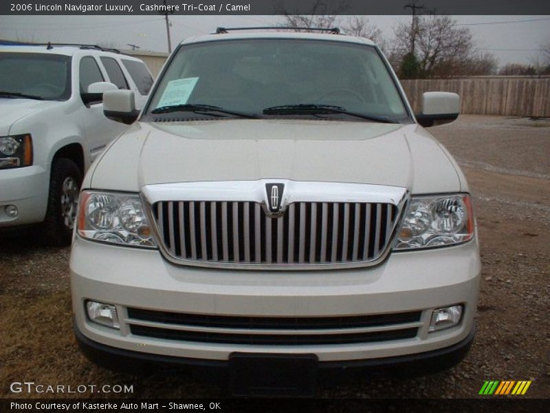 Cashmere Tri-Coat / Camel 2006 Lincoln Navigator Luxury