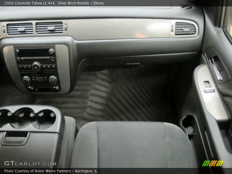 Silver Birch Metallic / Ebony 2009 Chevrolet Tahoe LS 4x4