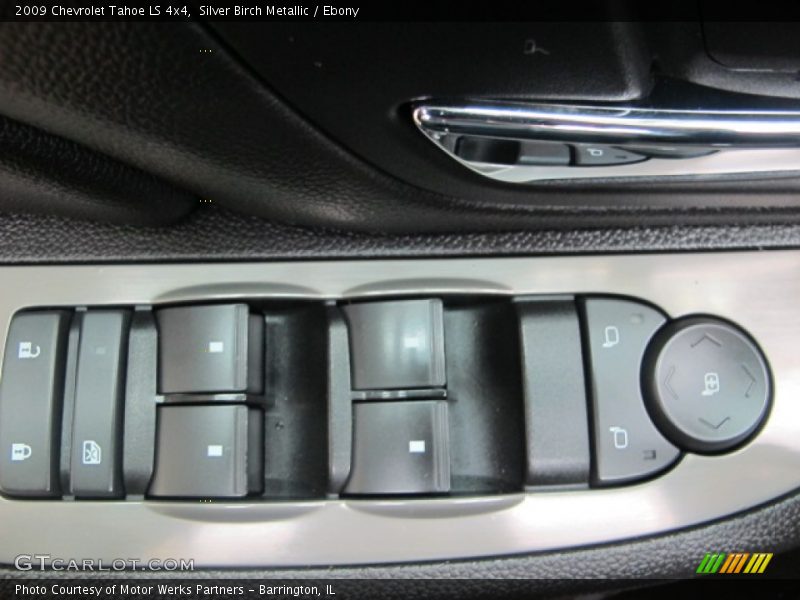 Silver Birch Metallic / Ebony 2009 Chevrolet Tahoe LS 4x4