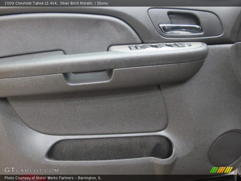 Silver Birch Metallic / Ebony 2009 Chevrolet Tahoe LS 4x4