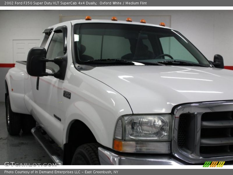 Oxford White / Medium Flint 2002 Ford F350 Super Duty XLT SuperCab 4x4 Dually
