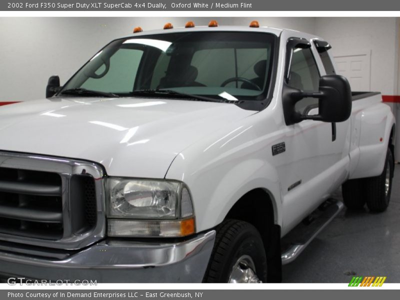 Oxford White / Medium Flint 2002 Ford F350 Super Duty XLT SuperCab 4x4 Dually