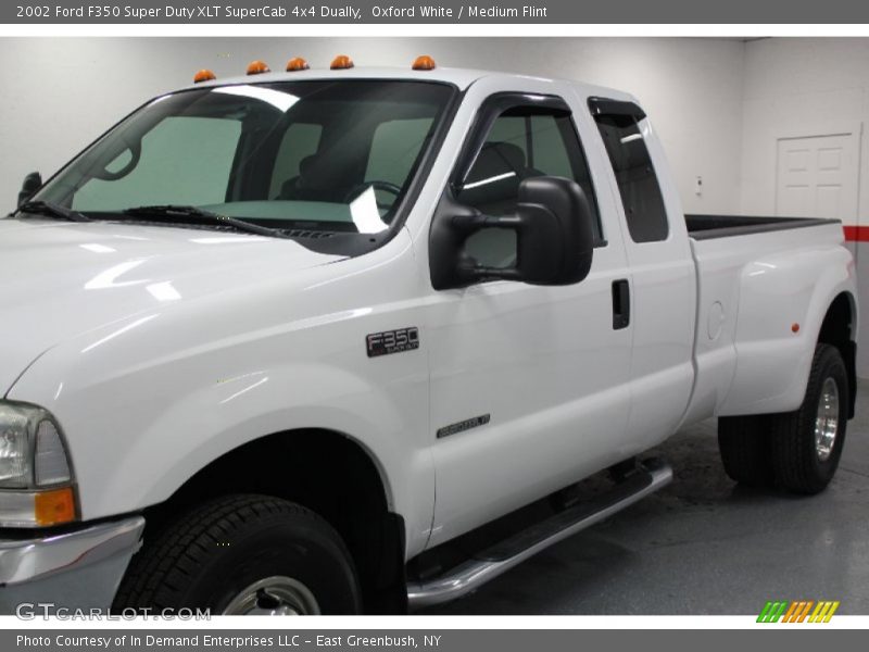 Oxford White / Medium Flint 2002 Ford F350 Super Duty XLT SuperCab 4x4 Dually
