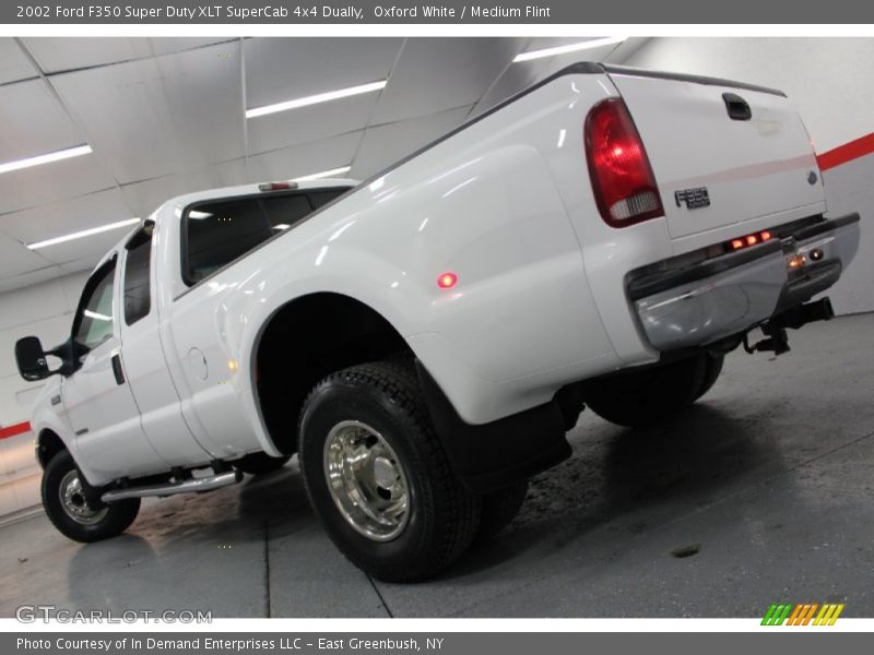 Oxford White / Medium Flint 2002 Ford F350 Super Duty XLT SuperCab 4x4 Dually
