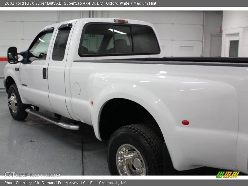 Oxford White / Medium Flint 2002 Ford F350 Super Duty XLT SuperCab 4x4 Dually