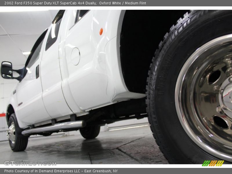 Oxford White / Medium Flint 2002 Ford F350 Super Duty XLT SuperCab 4x4 Dually