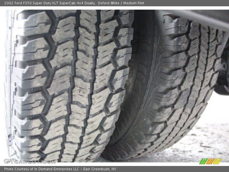 Oxford White / Medium Flint 2002 Ford F350 Super Duty XLT SuperCab 4x4 Dually