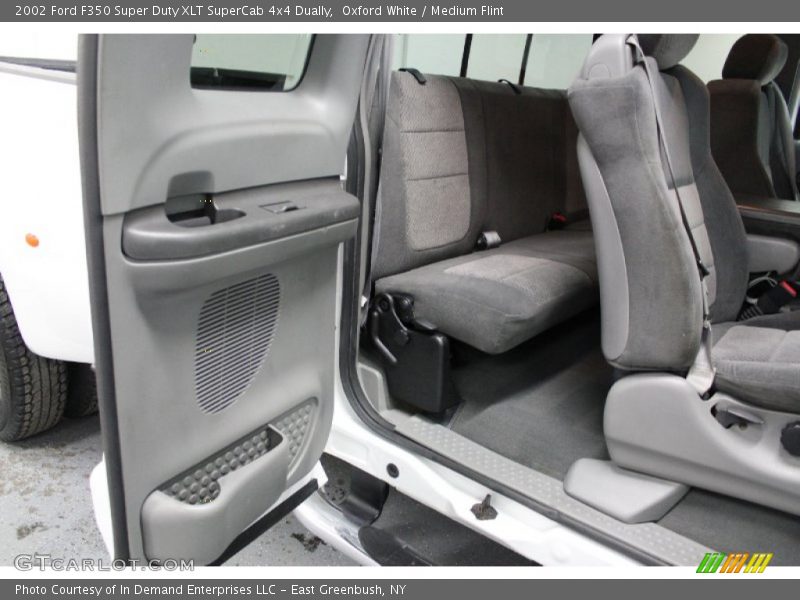 Oxford White / Medium Flint 2002 Ford F350 Super Duty XLT SuperCab 4x4 Dually