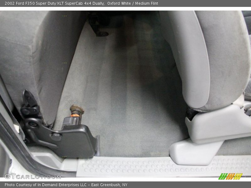 Oxford White / Medium Flint 2002 Ford F350 Super Duty XLT SuperCab 4x4 Dually