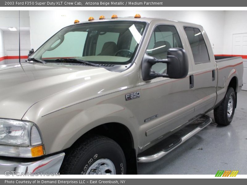 Arizona Beige Metallic / Medium Parchment 2003 Ford F350 Super Duty XLT Crew Cab