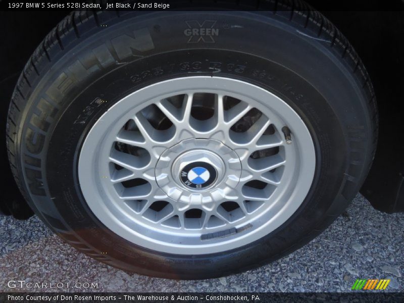 Jet Black / Sand Beige 1997 BMW 5 Series 528i Sedan