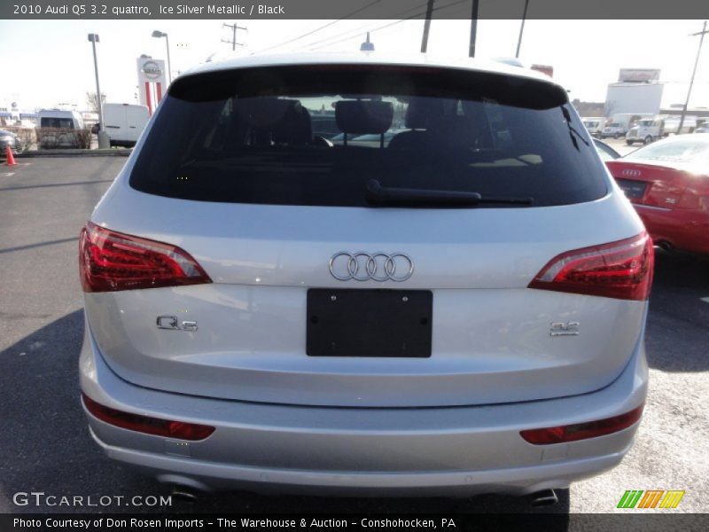 Ice Silver Metallic / Black 2010 Audi Q5 3.2 quattro