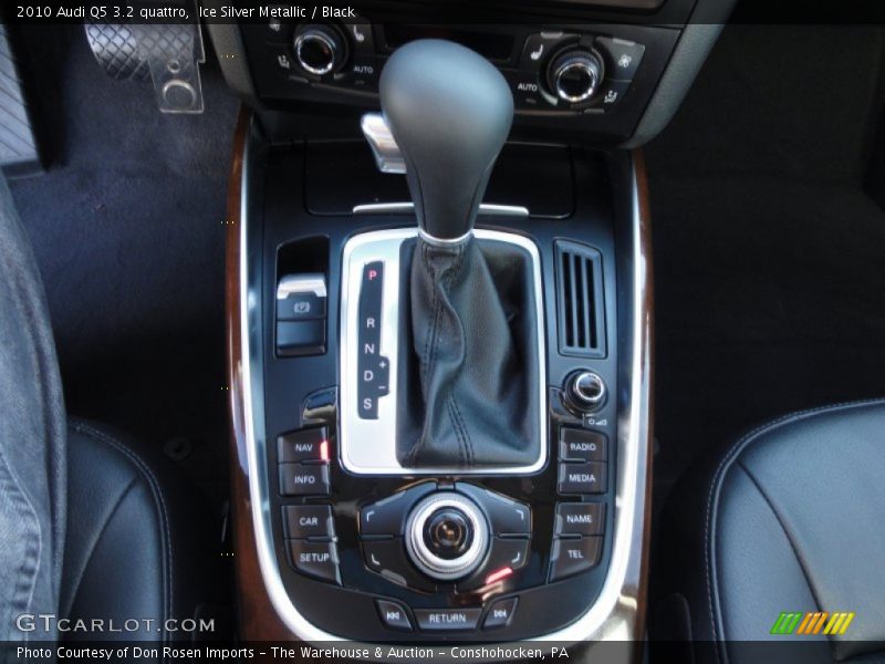 Ice Silver Metallic / Black 2010 Audi Q5 3.2 quattro