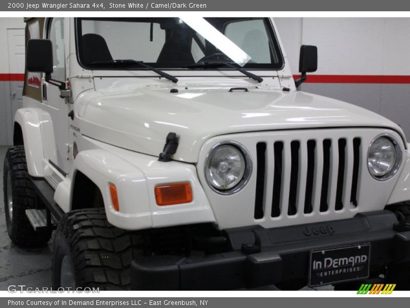 Stone White / Camel/Dark Green 2000 Jeep Wrangler Sahara 4x4