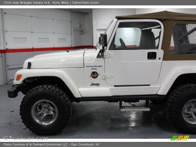 Stone White / Camel/Dark Green 2000 Jeep Wrangler Sahara 4x4