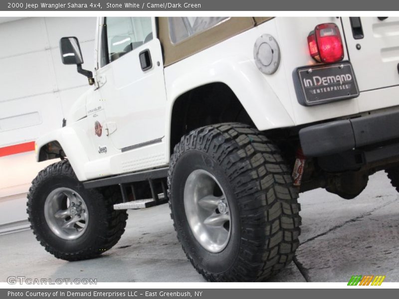 Stone White / Camel/Dark Green 2000 Jeep Wrangler Sahara 4x4