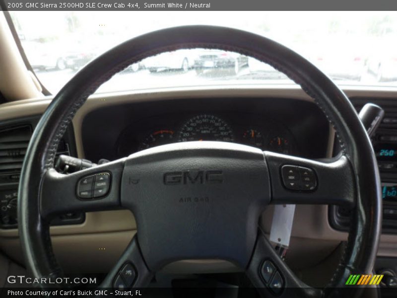 Summit White / Neutral 2005 GMC Sierra 2500HD SLE Crew Cab 4x4