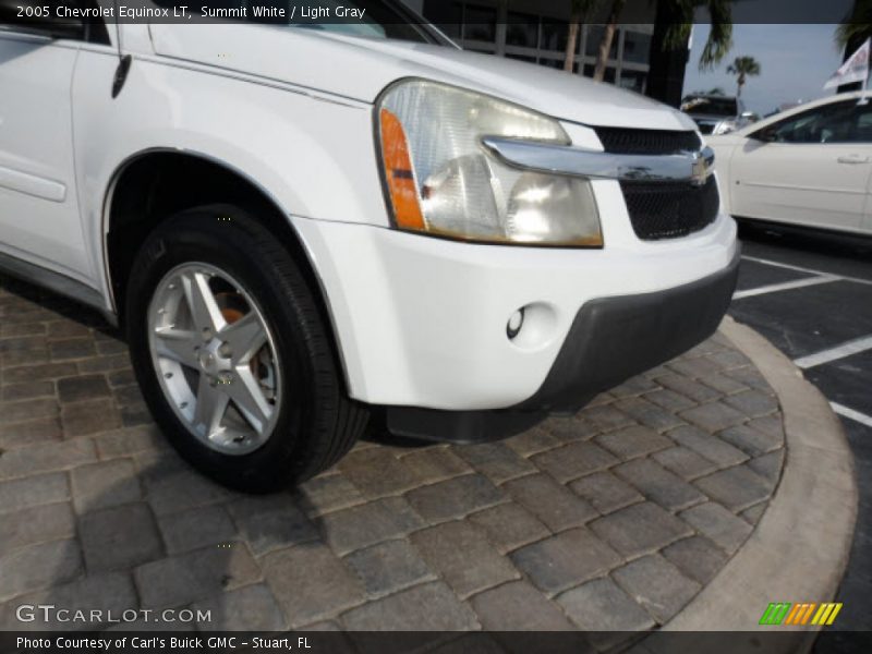 Summit White / Light Gray 2005 Chevrolet Equinox LT