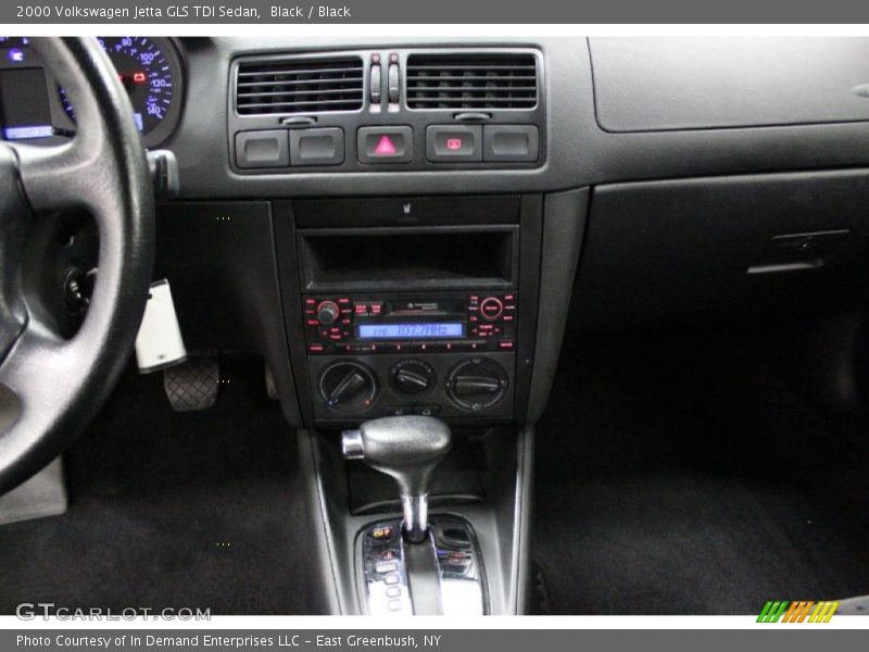 Black / Black 2000 Volkswagen Jetta GLS TDI Sedan