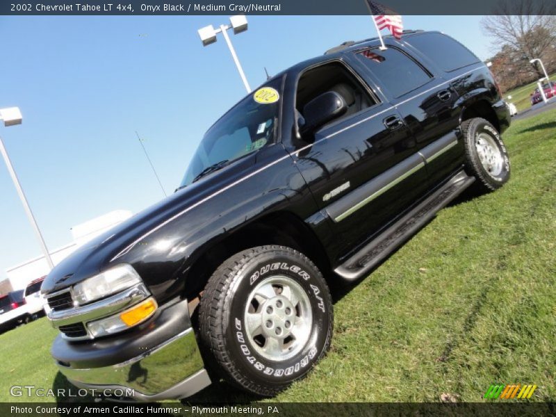 Onyx Black / Medium Gray/Neutral 2002 Chevrolet Tahoe LT 4x4
