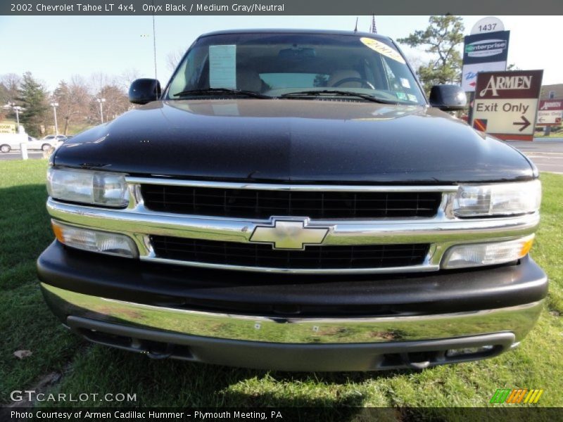 Onyx Black / Medium Gray/Neutral 2002 Chevrolet Tahoe LT 4x4
