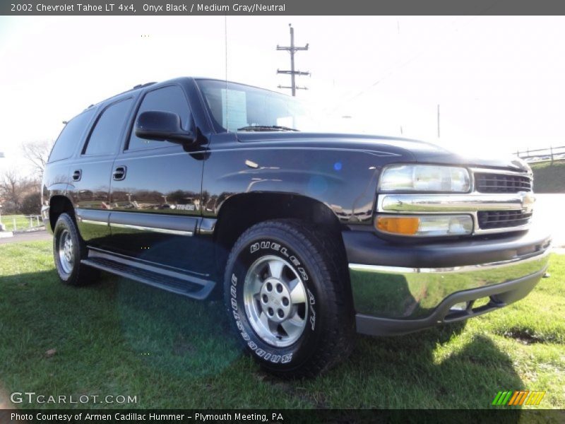 Onyx Black / Medium Gray/Neutral 2002 Chevrolet Tahoe LT 4x4