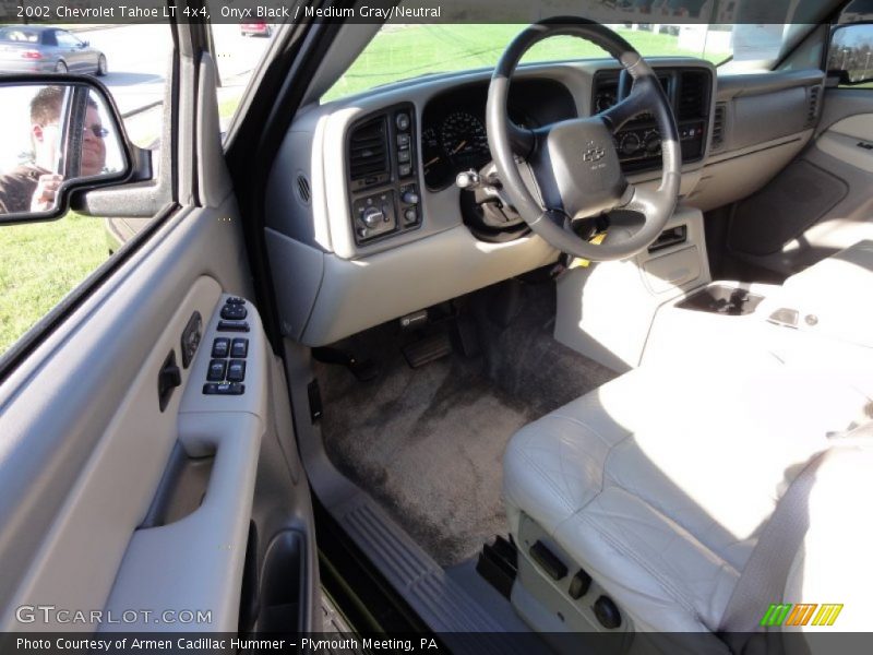 Onyx Black / Medium Gray/Neutral 2002 Chevrolet Tahoe LT 4x4