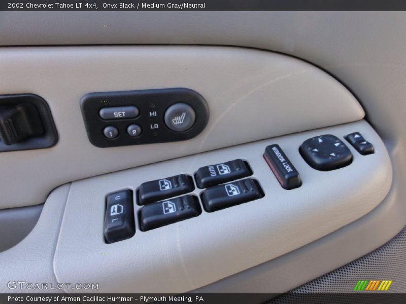 Onyx Black / Medium Gray/Neutral 2002 Chevrolet Tahoe LT 4x4