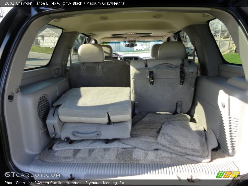 Onyx Black / Medium Gray/Neutral 2002 Chevrolet Tahoe LT 4x4