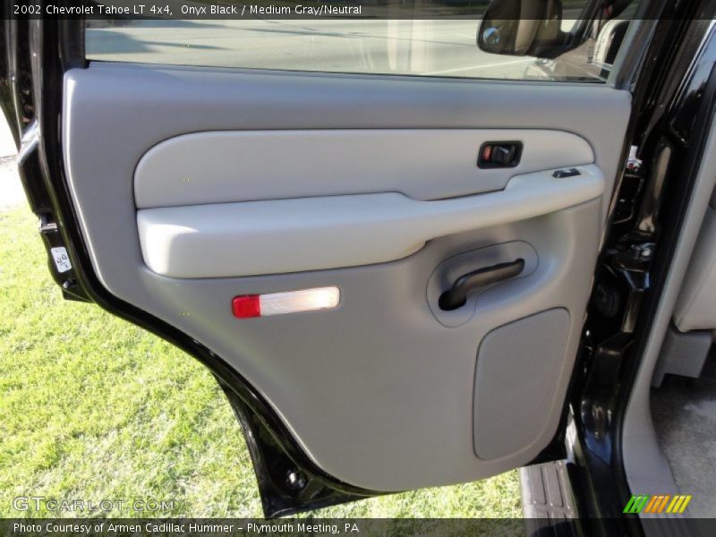 Onyx Black / Medium Gray/Neutral 2002 Chevrolet Tahoe LT 4x4